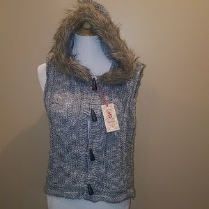 NWT Decree Cable Knit Hooded Sleeveless Sweater